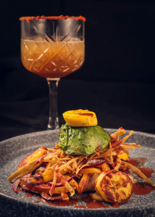Ontdek de kunst van foodpairing: een perfect gebalanceerde cocktail gecombineerd met heerlijke gerechten voor een onvergetelijke smaakervaring. Proost op culinaire perfectie!