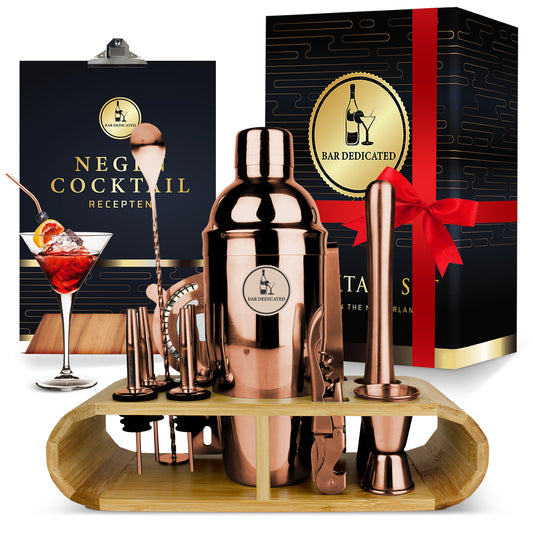 “Bar Dedicated cocktailset rosé goud met bamboe standaard, cocktailshaker, accessoires en luxe cadeauverpakking.”